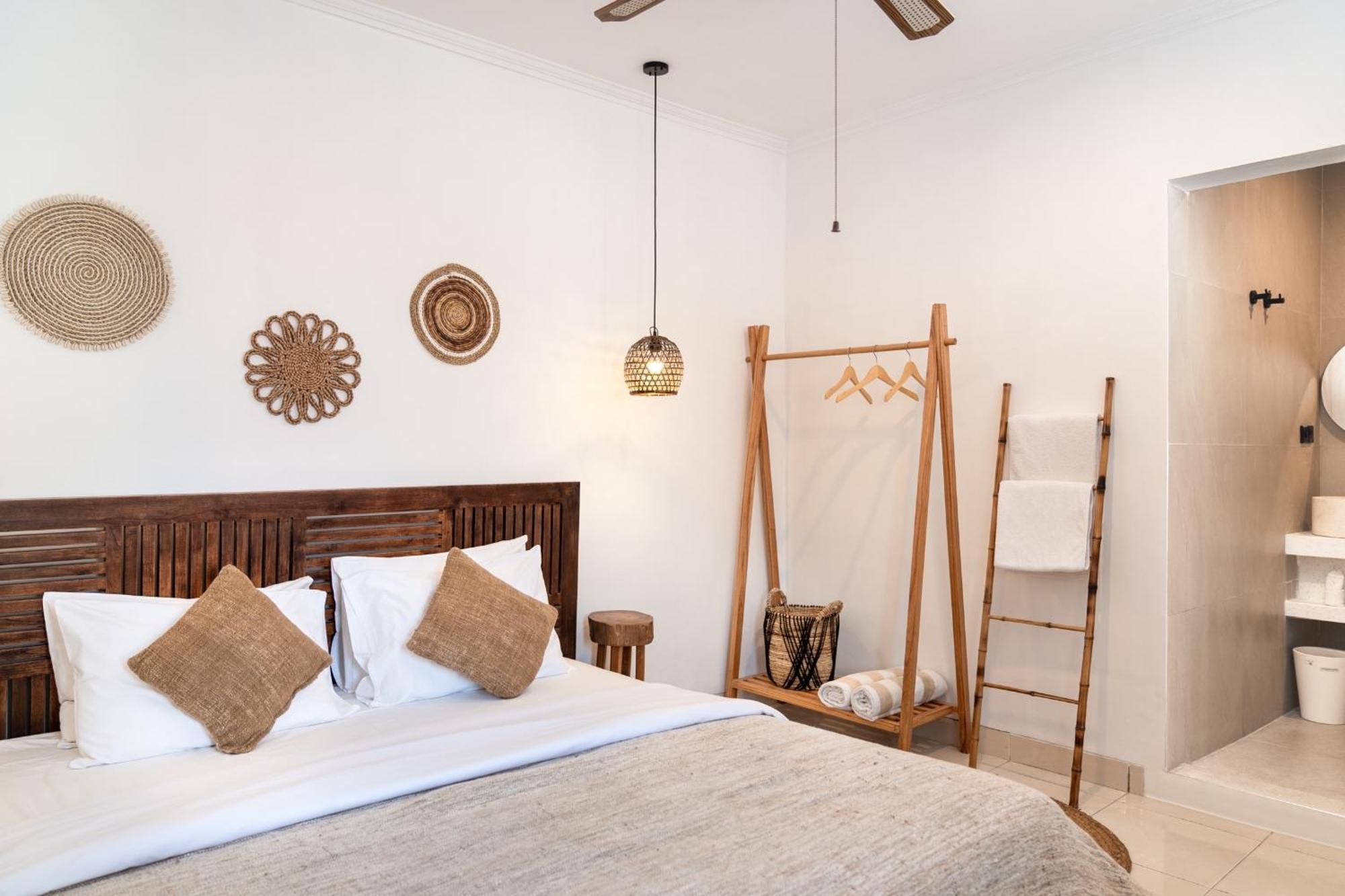 Casa De Lupe 5 Bedroom Villa In Kerobokan Seminyak Eksteriør bilde